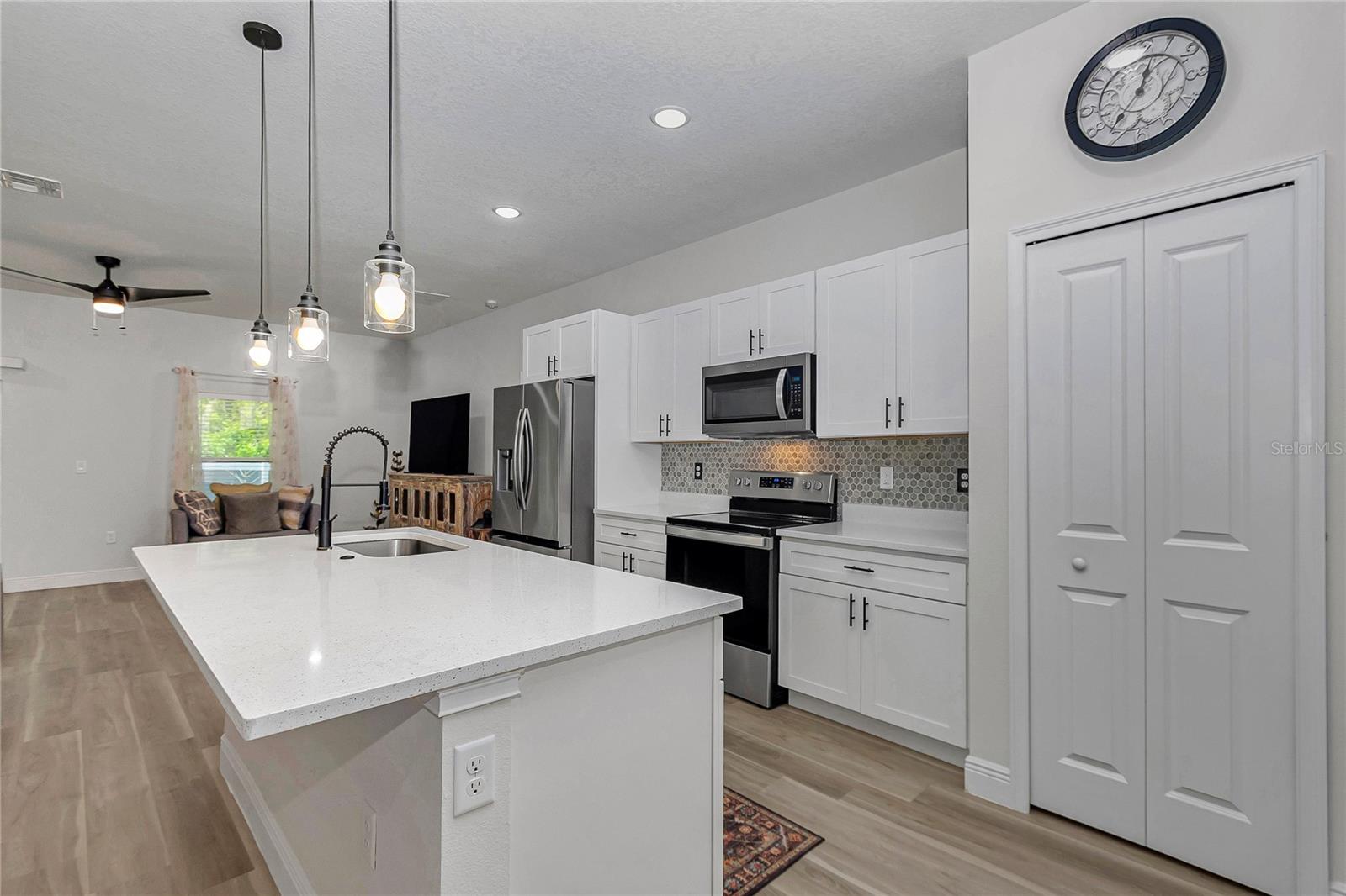 MARION OAKS - Residential