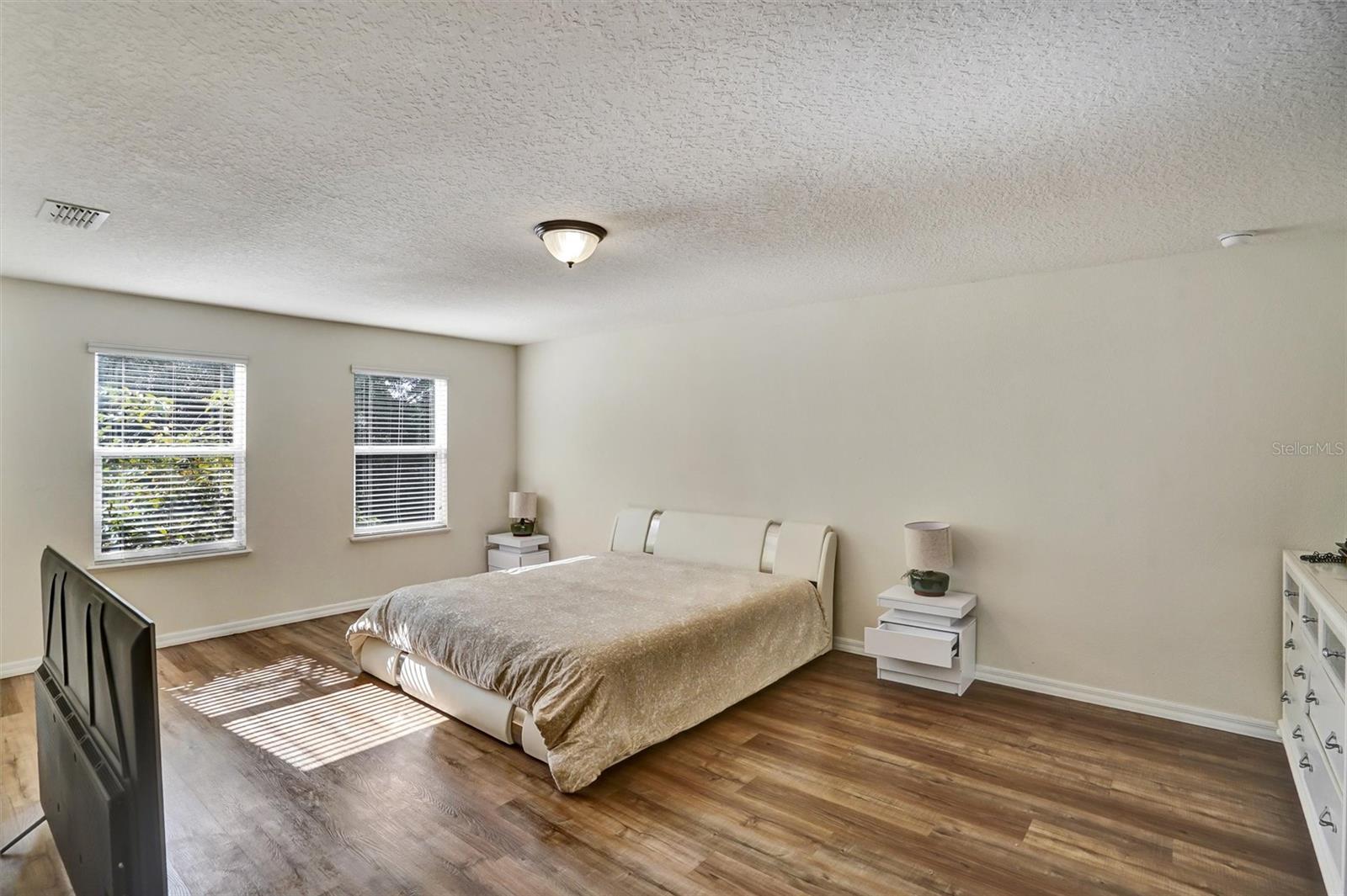 SAWGRASS BAY PH 1B - Residential