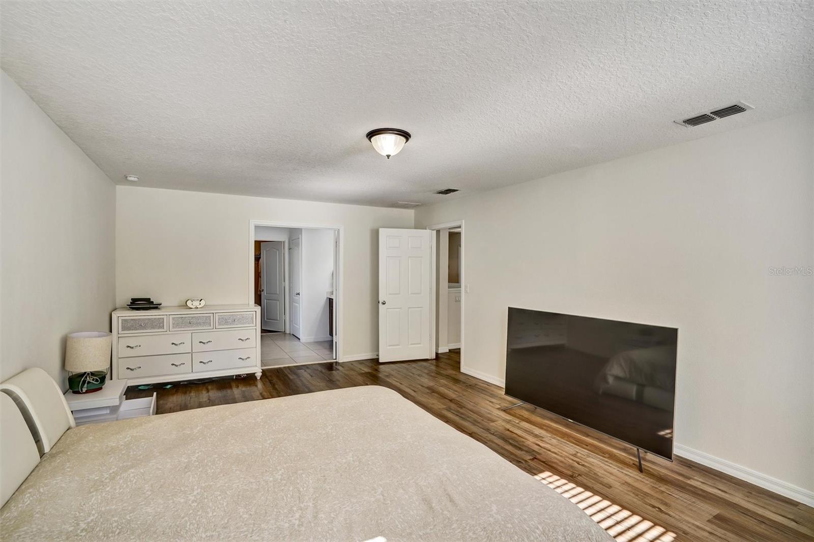 SAWGRASS BAY PH 1B - Residential