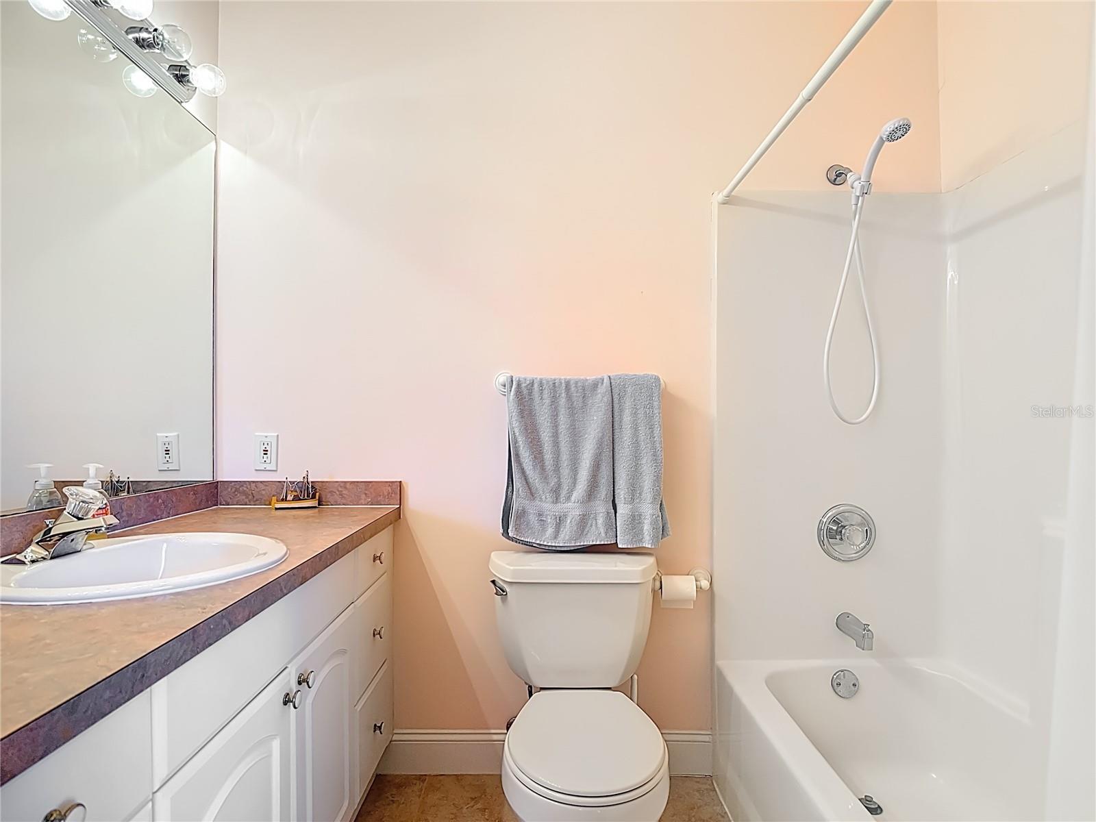 SPANISH GARDENS - Residential