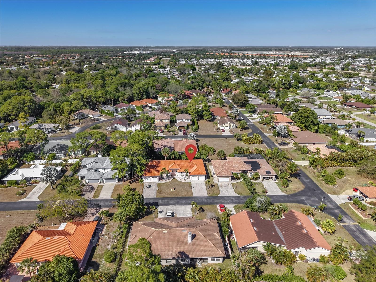 SPANISH GARDENS - Residential