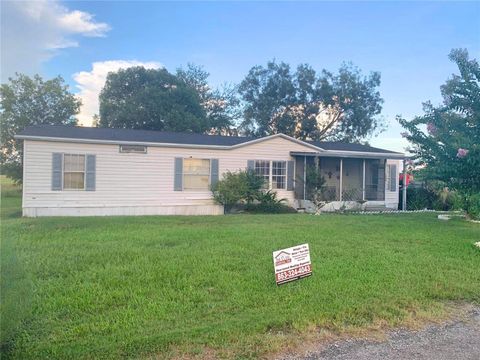 Photo of Fort Meade, FL 33841 (MLS # L4962965)