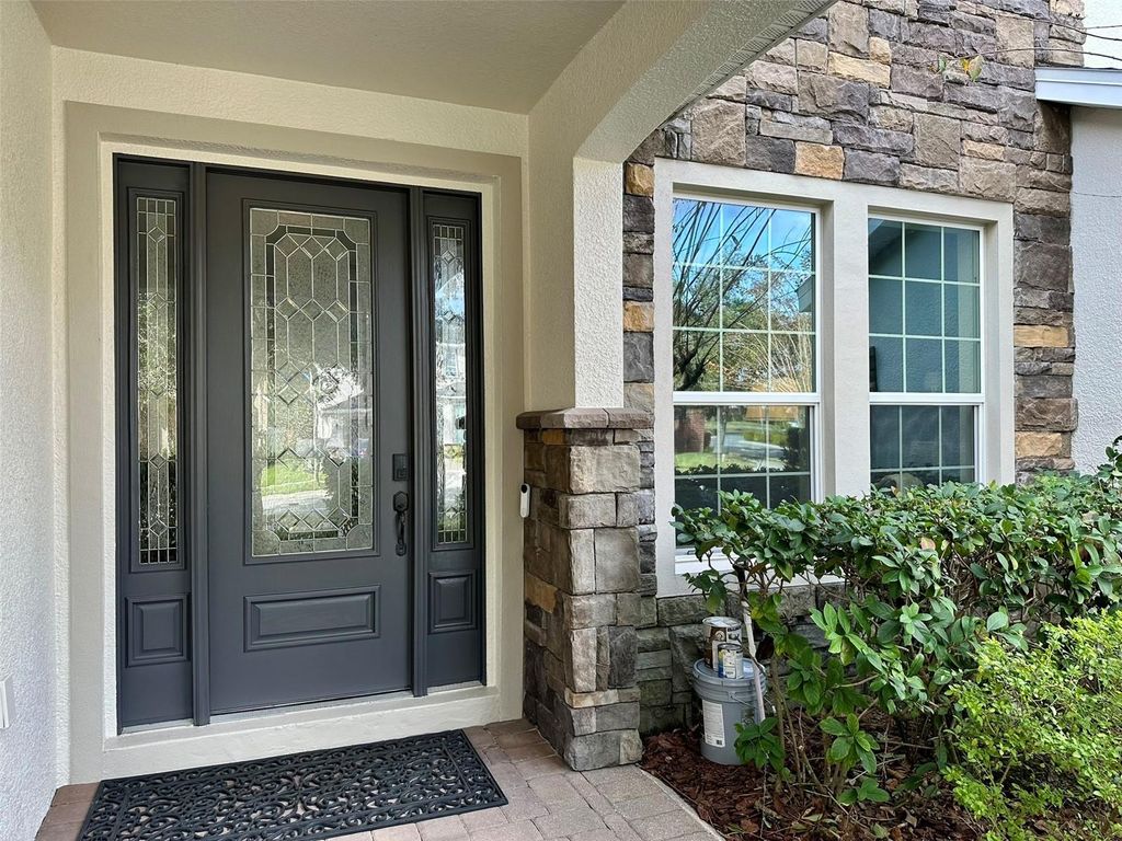 Photo of 1004 Vinsetta Circle, Winter Garden, FL 34787 (MLS # O6359139)