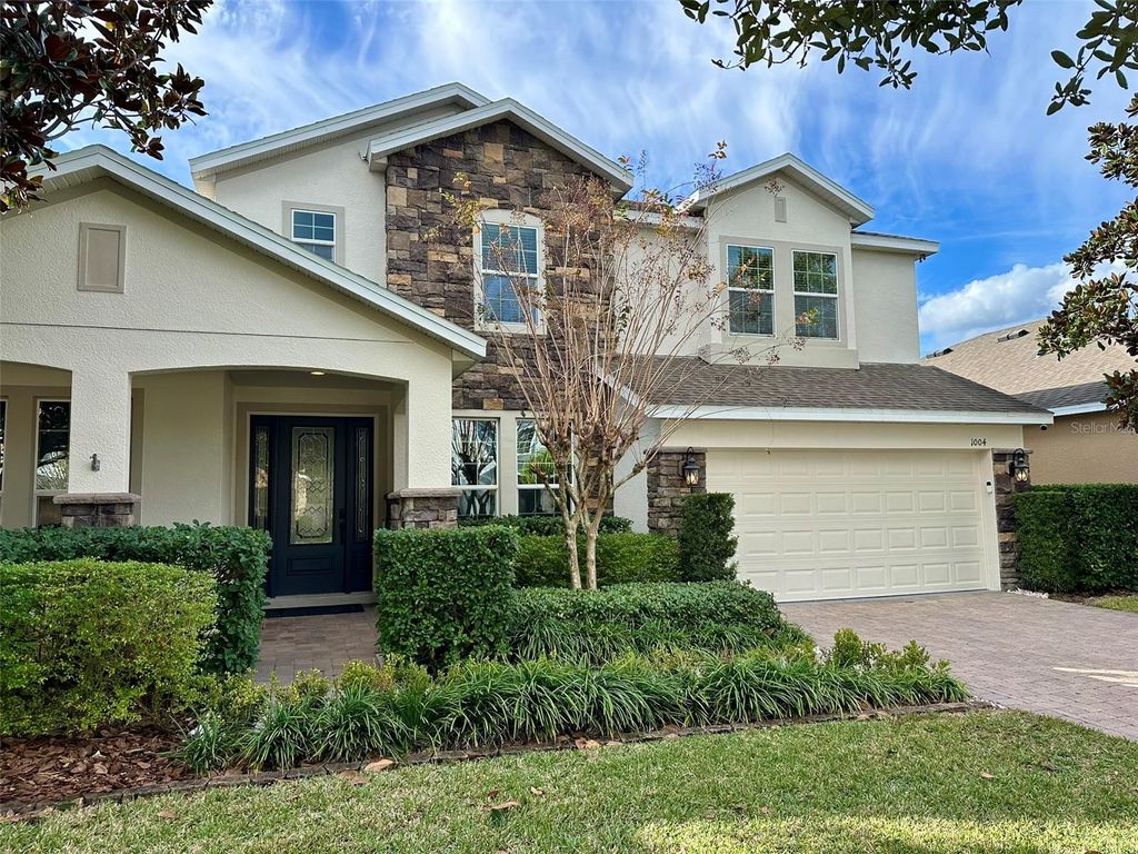 Photo of 1004 Vinsetta Circle, Winter Garden, FL 34787 (MLS # O6359139)