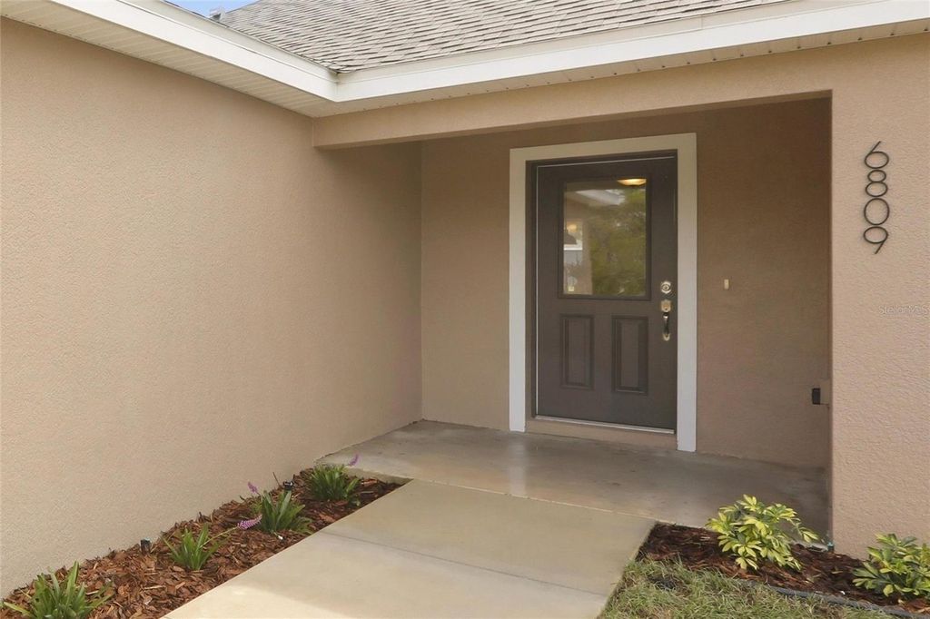 Photo of 6809 Dickinson Drive, Sebring, FL 33872 (MLS # P4938040)