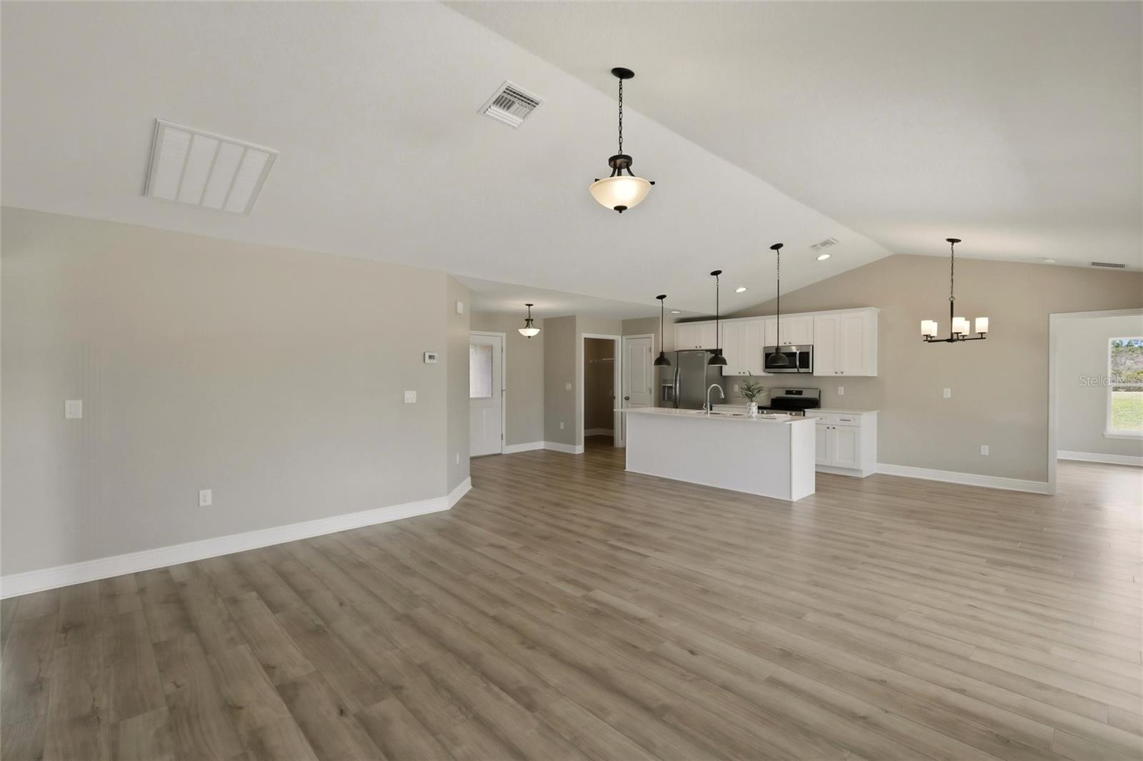 SUN N LAKE - Residential