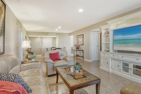 Tiny photo for 1125 W Peppertree Drive #706, Sarasota, FL 34242 (MLS # A4668225)