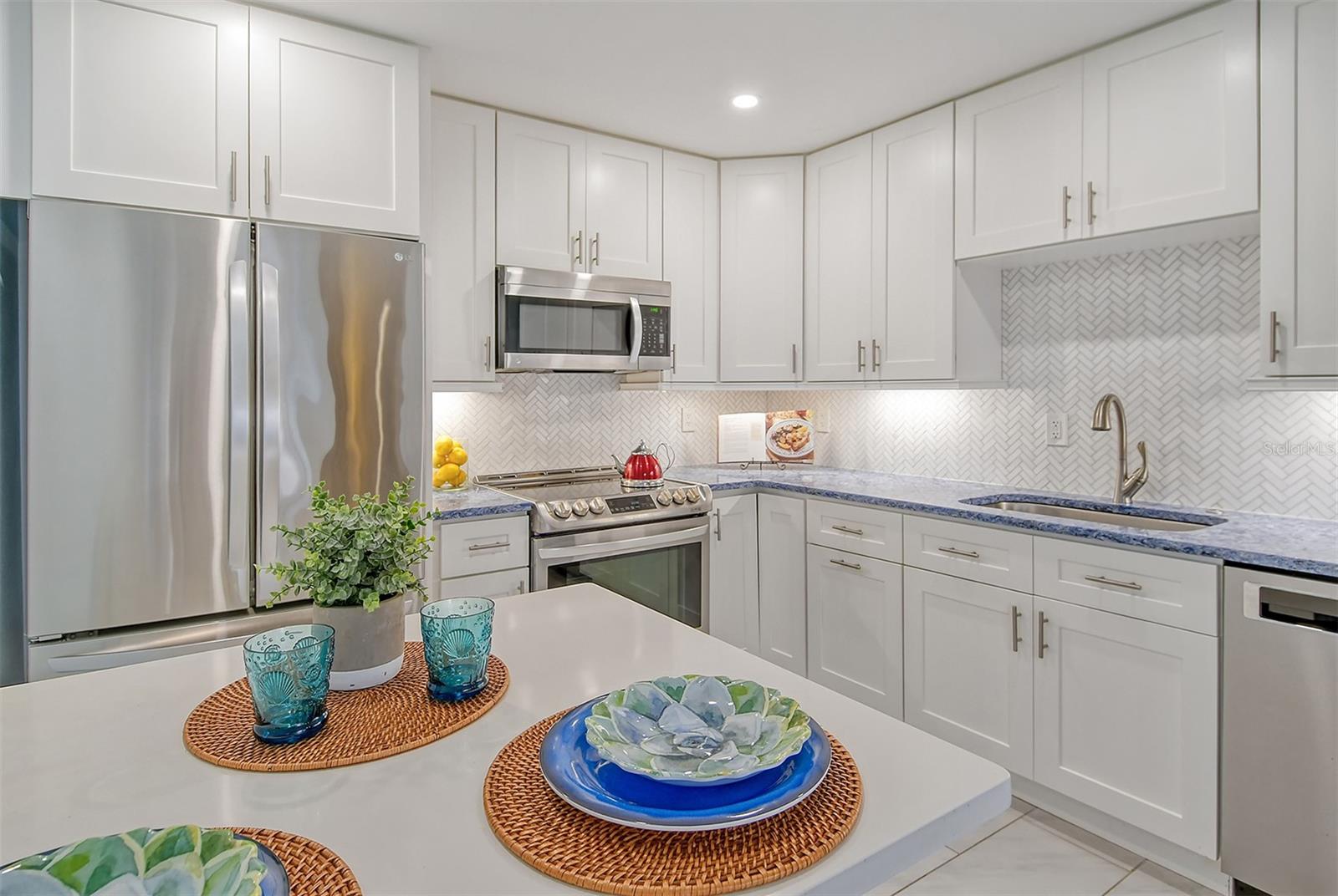 PEPPERTREE BAY III - Residential