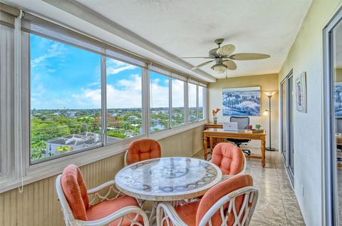 Tiny photo for 1125 W Peppertree Drive #706, Sarasota, FL 34242 (MLS # A4668225)