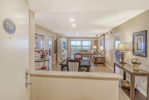 Tiny photo for 1125 W Peppertree Drive #706, Sarasota, FL 34242 (MLS # A4668225)