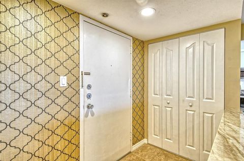 Tiny photo for 1125 W Peppertree Drive #706, Sarasota, FL 34242 (MLS # A4668225)
