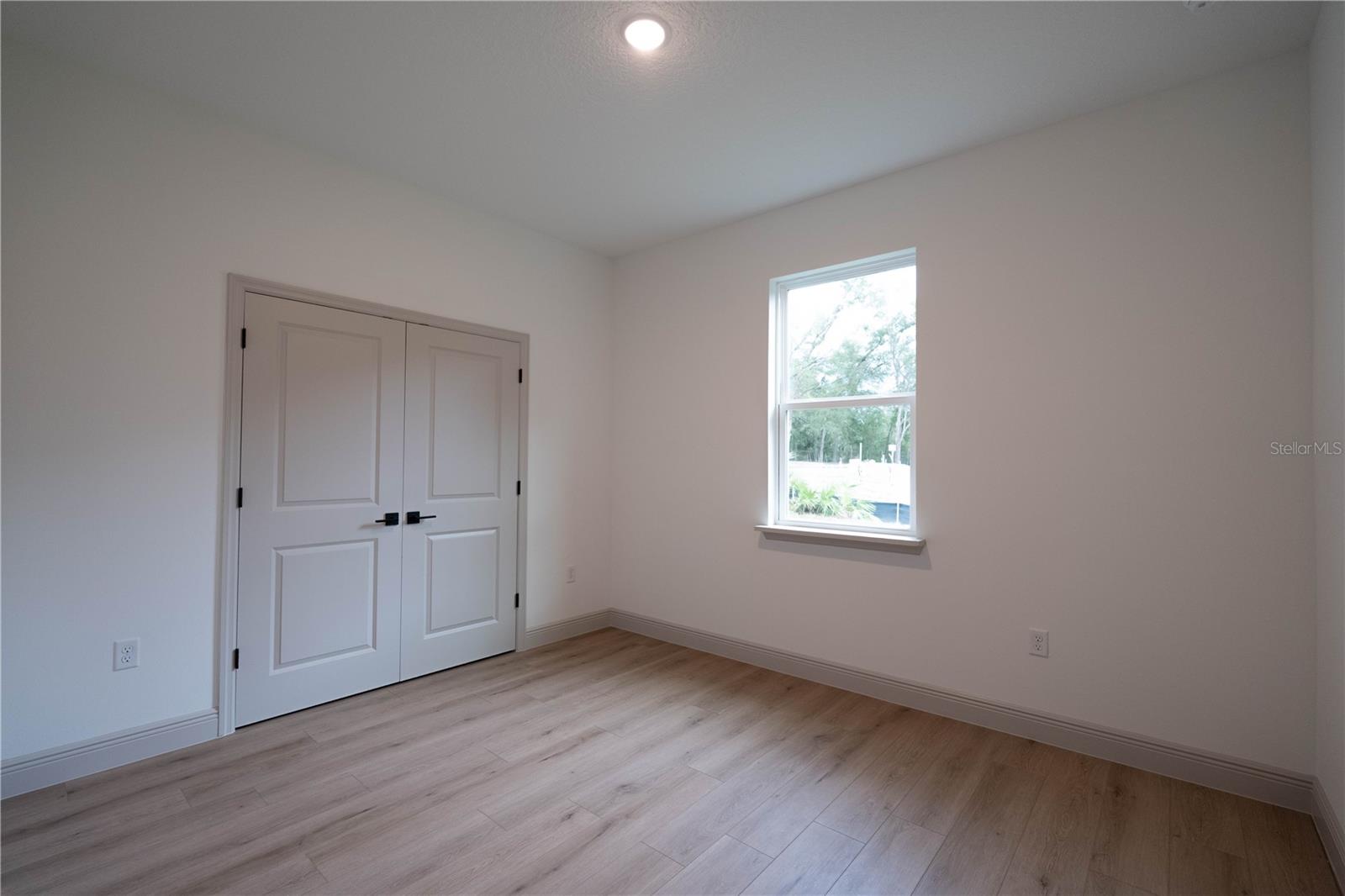 MOUNT PLYMOUTH - Residential