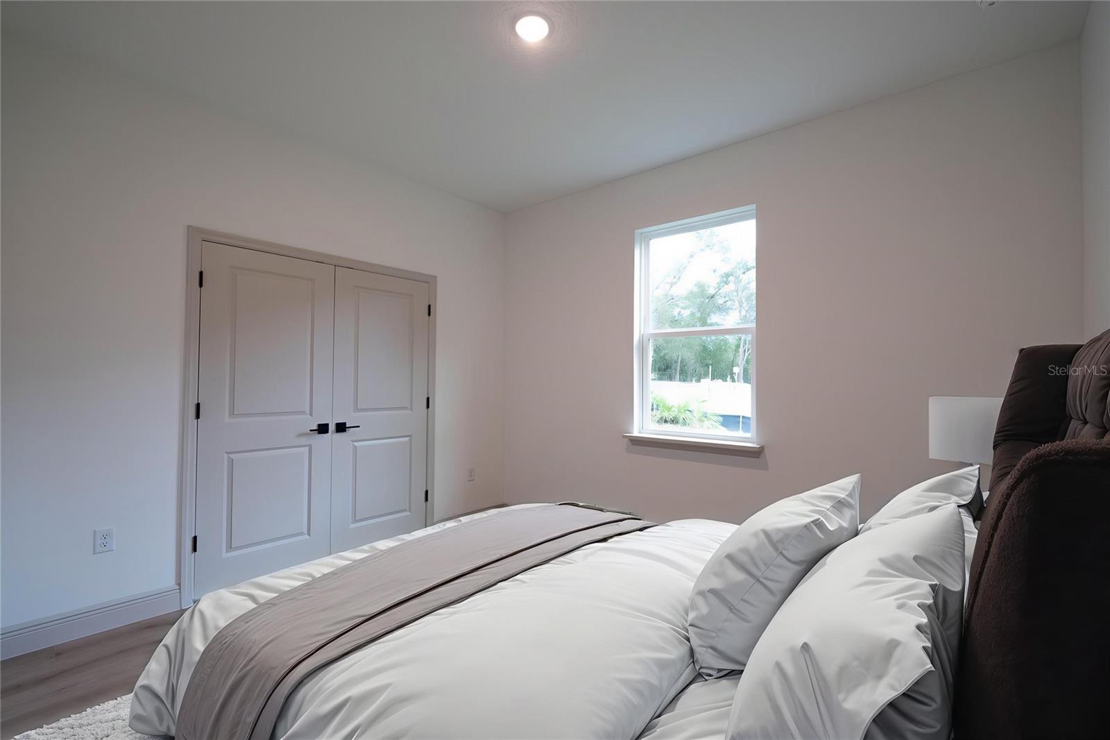 MOUNT PLYMOUTH - Residential