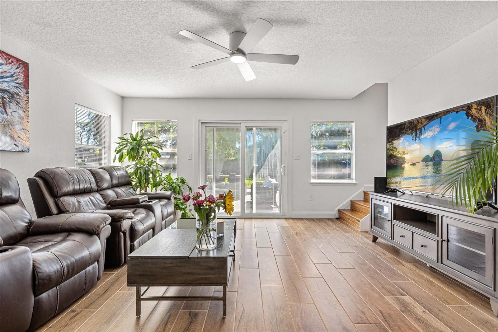 Casas a venda 4 - Jen Dantas 2418 EUSTON ROAD