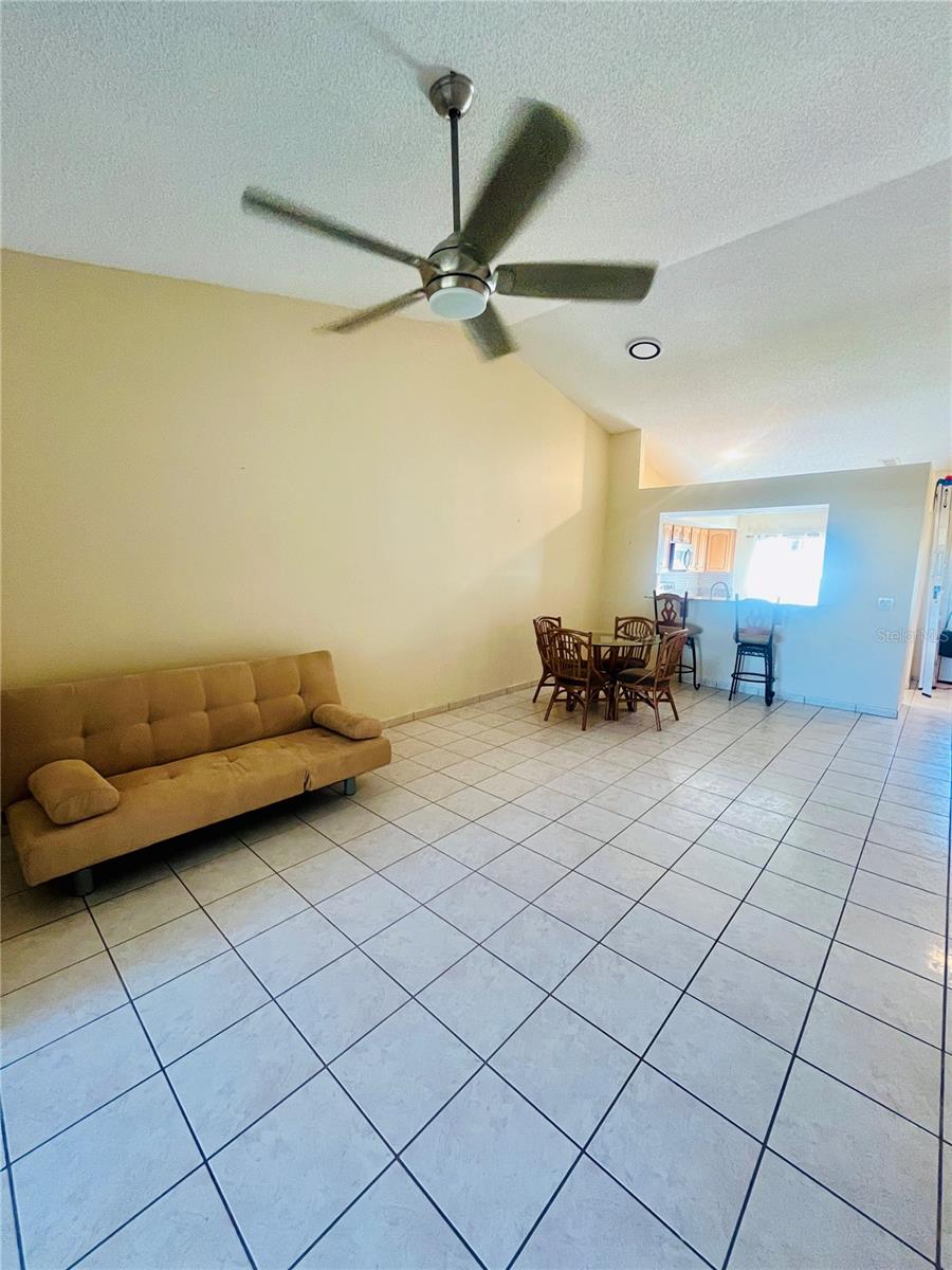 ISLAND COVE VILLAS AT MEADOW WOODS - Residential