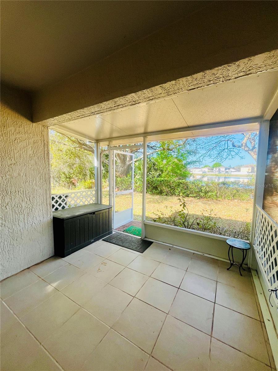 ISLAND COVE VILLAS AT MEADOW WOODS - Residential