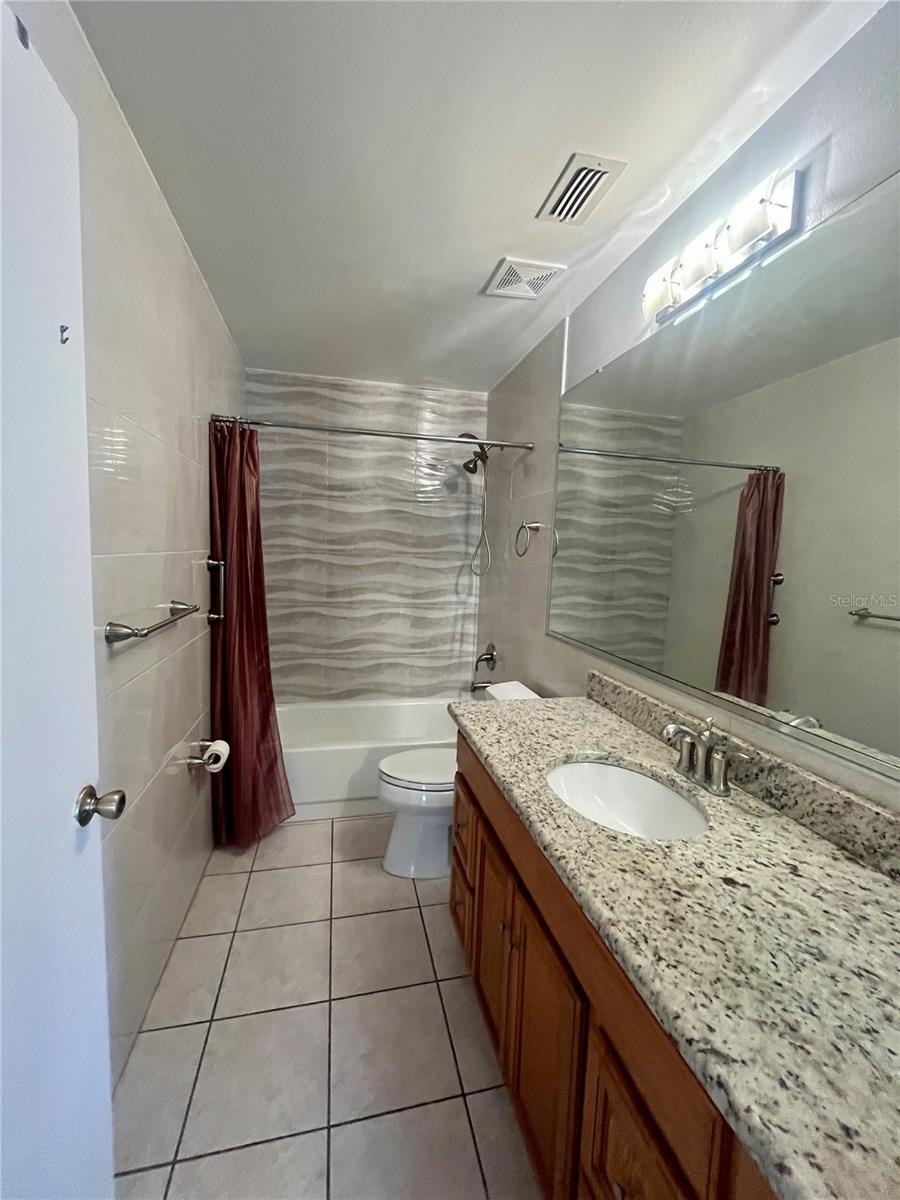 ISLAND COVE VILLAS AT MEADOW WOODS - Residential