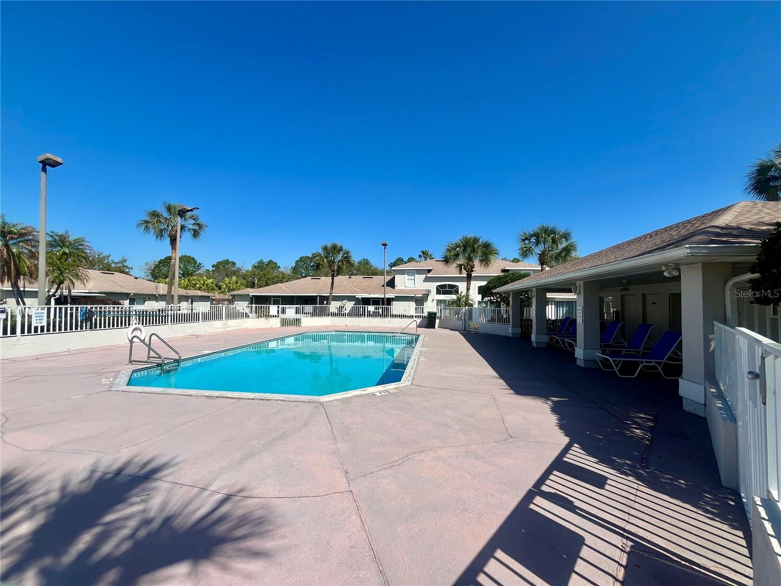 ISLAND COVE VILLAS AT MEADOW WOODS - Residential