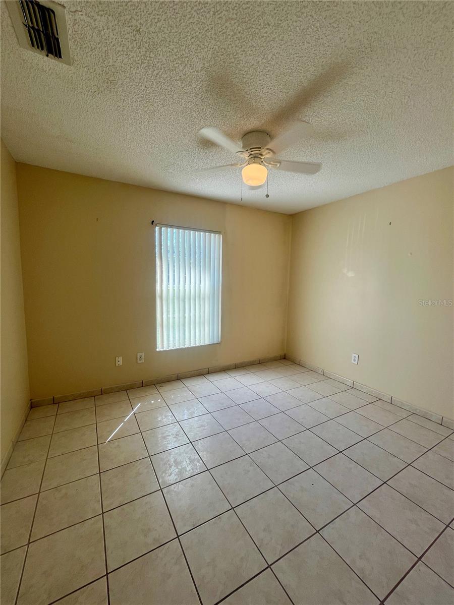 ISLAND COVE VILLAS AT MEADOW WOODS - Residential