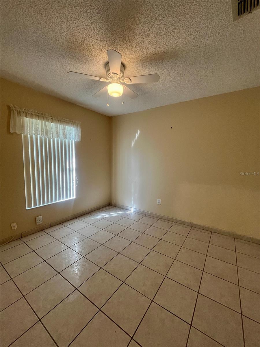 ISLAND COVE VILLAS AT MEADOW WOODS - Residential