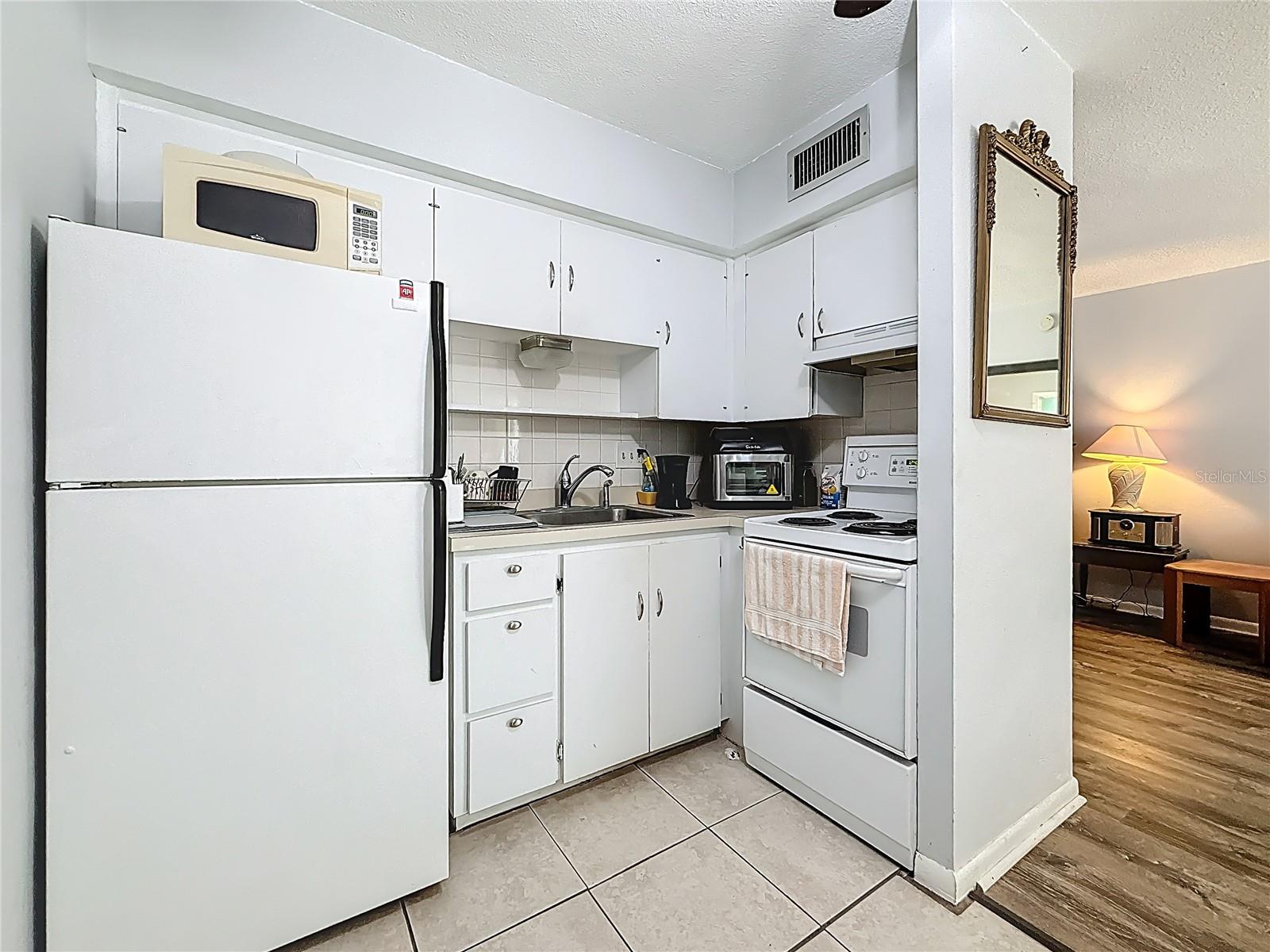 SHANGRI-LA APT PARK - Residential