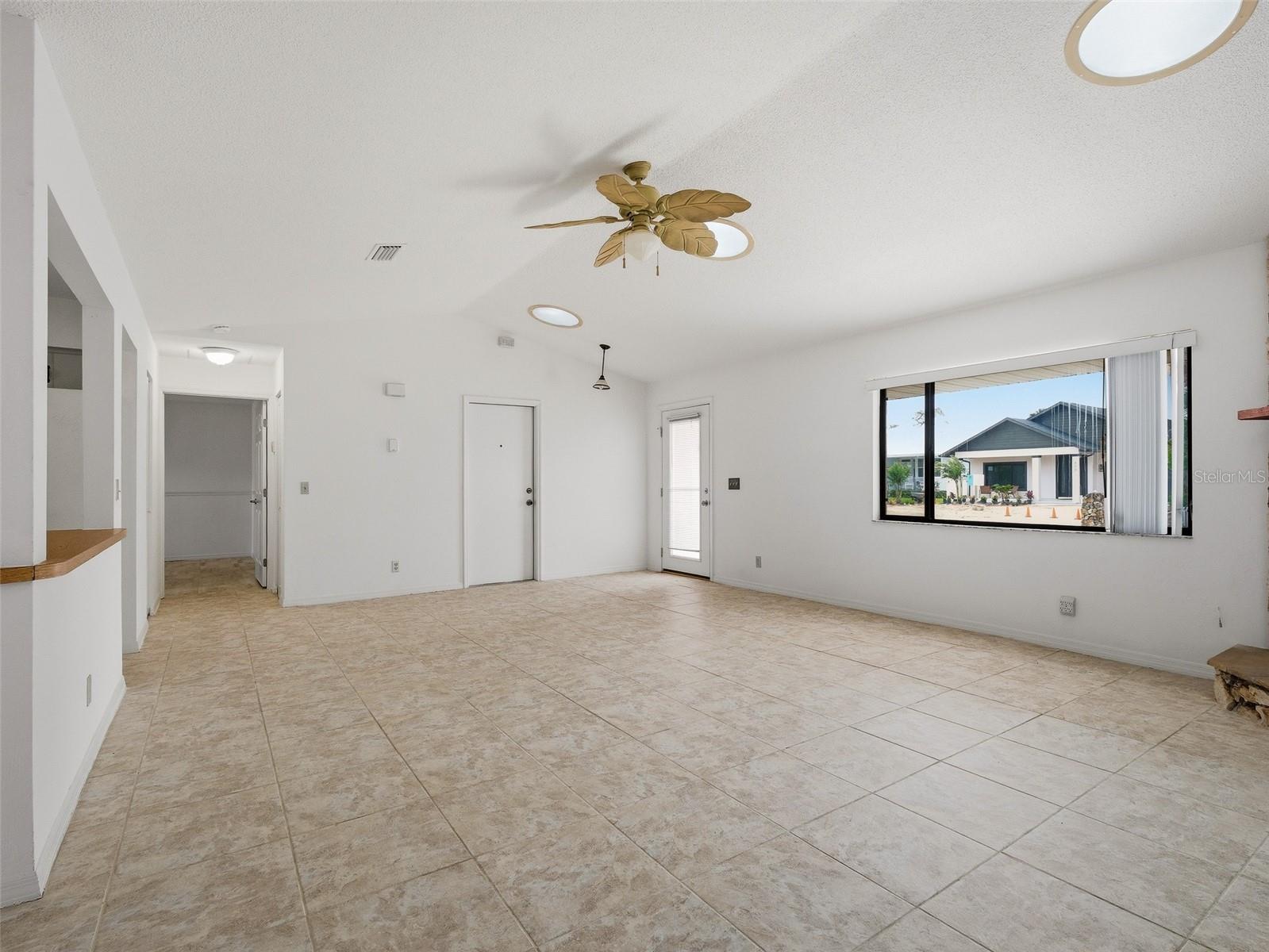 THOBURNS NEW SMYRNA BEACH - Residential