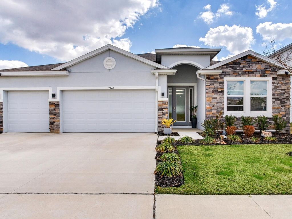 Photo of 9822 Shoreline View Way, Wesley Chapel, FL 33545 (MLS # TB8480625)