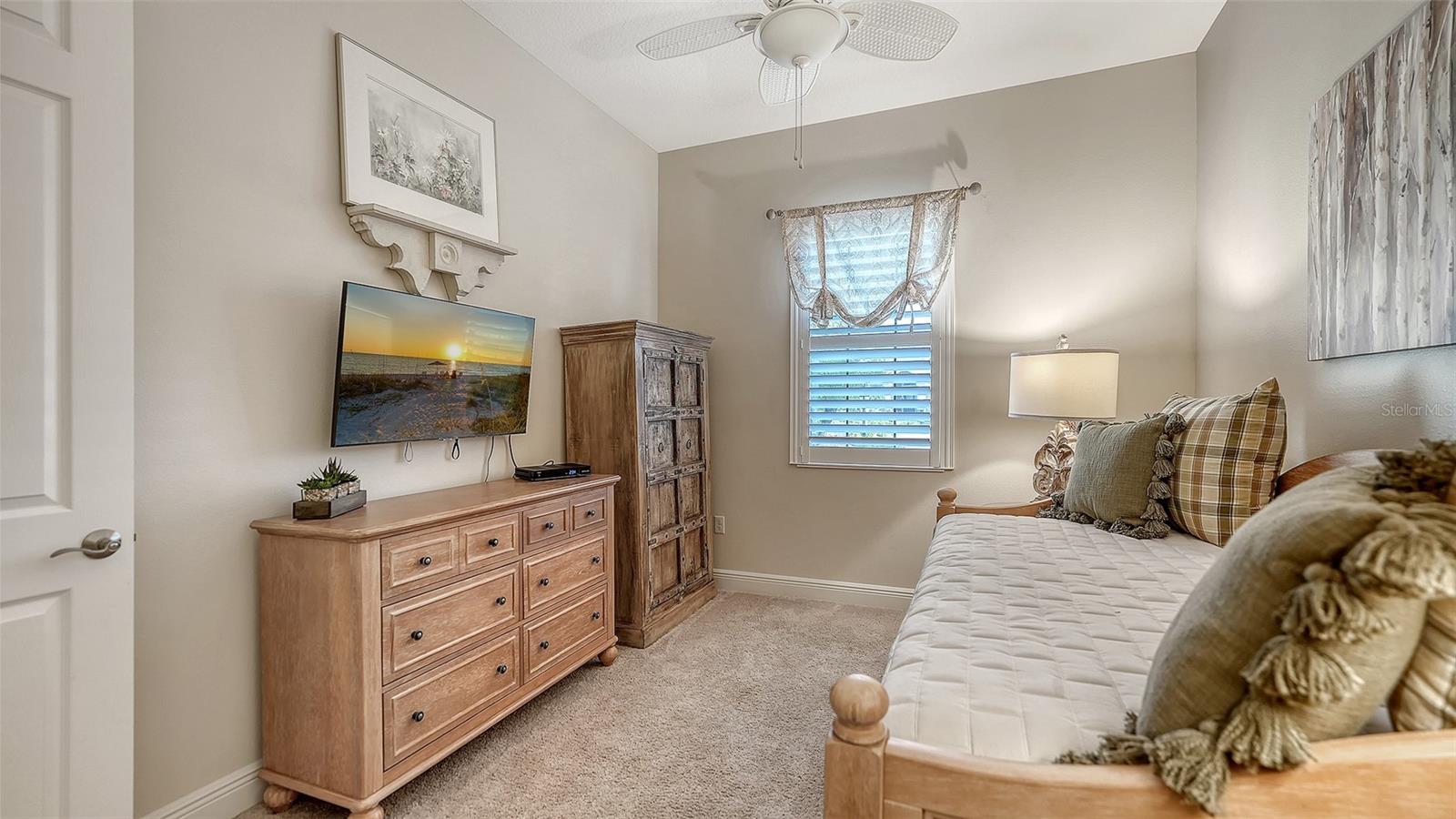 COUNTRY CLUB EAST AT LAKEWD RNCH TT - Residential