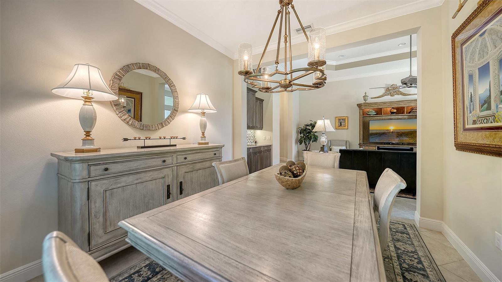 COUNTRY CLUB EAST AT LAKEWD RNCH TT - Residential