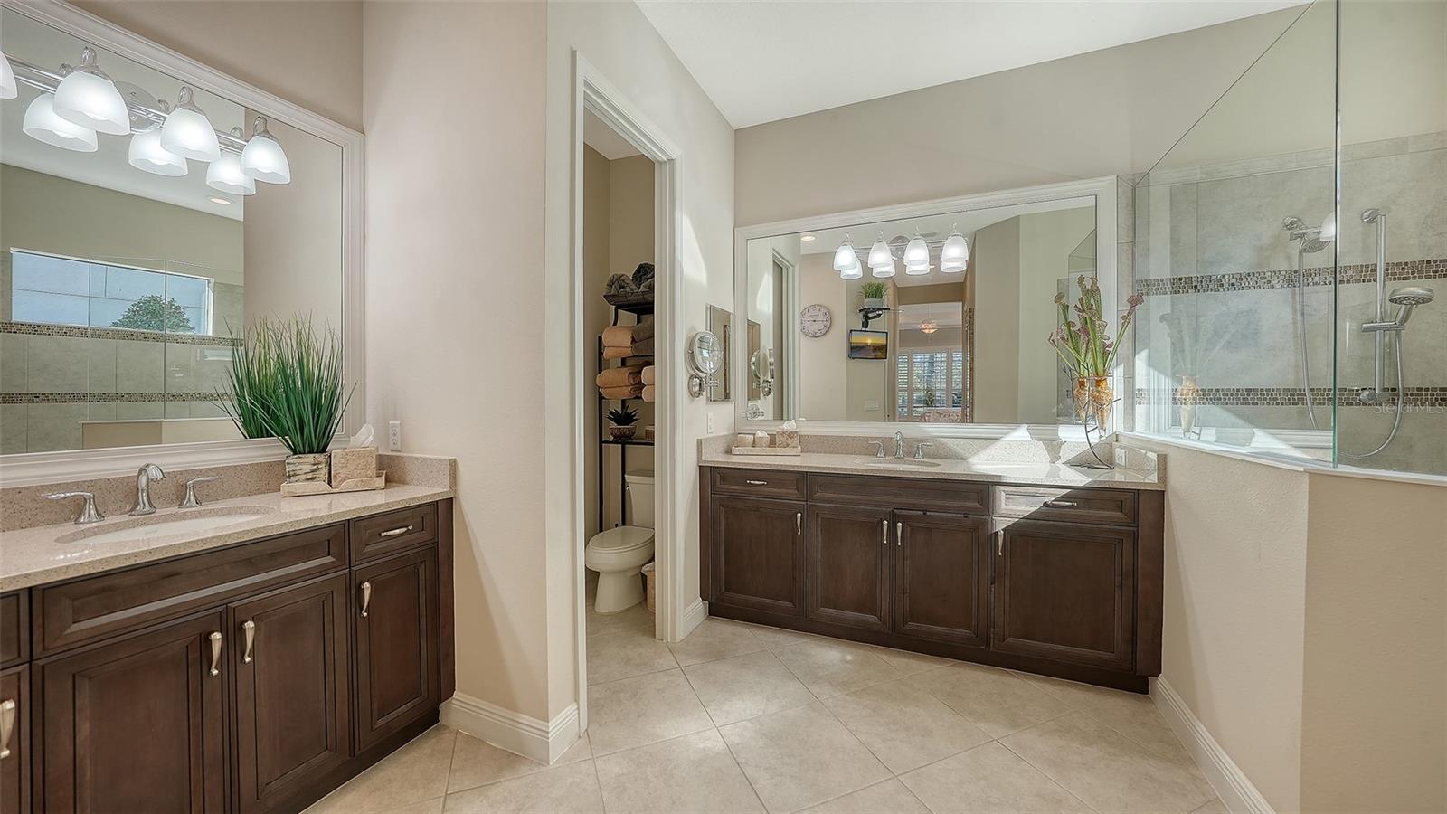 COUNTRY CLUB EAST AT LAKEWD RNCH TT - Residential