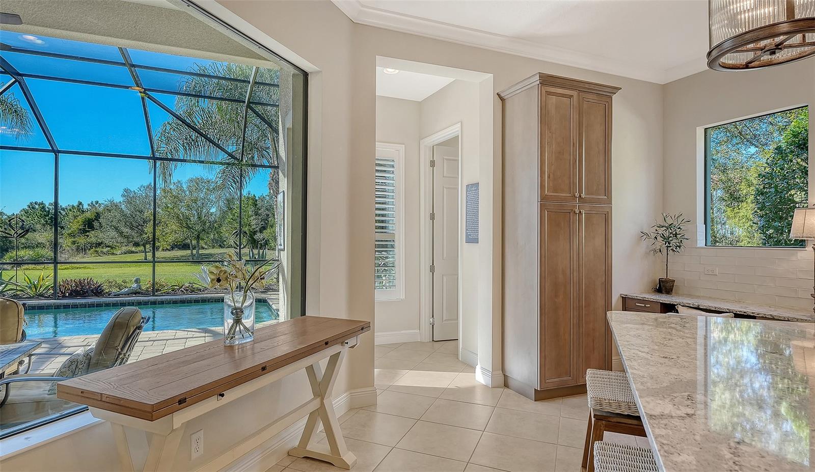 COUNTRY CLUB EAST AT LAKEWD RNCH TT - Residential