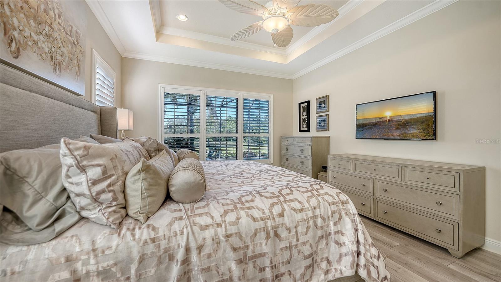 COUNTRY CLUB EAST AT LAKEWD RNCH TT - Residential