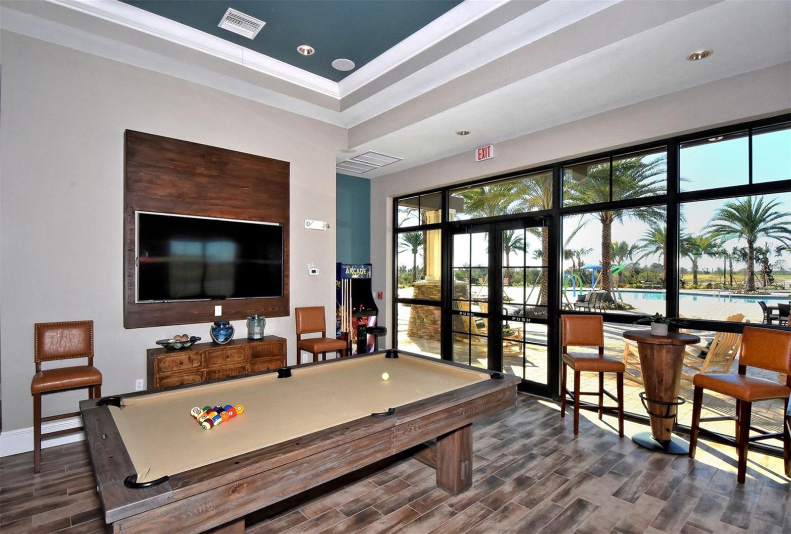 COUNTRY CLUB EAST AT LAKEWD RNCH TT - Residential