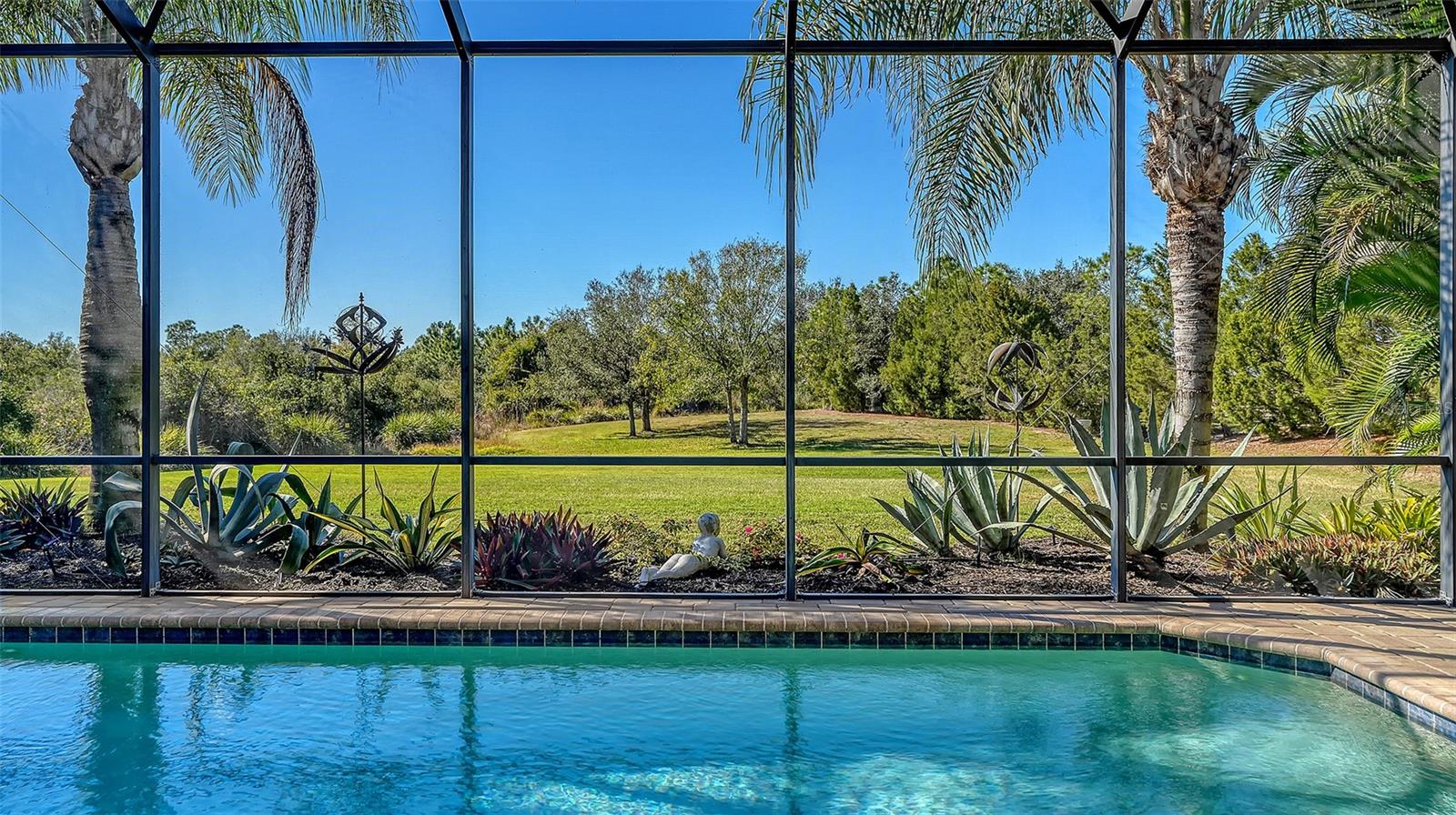 COUNTRY CLUB EAST AT LAKEWD RNCH TT - Residential