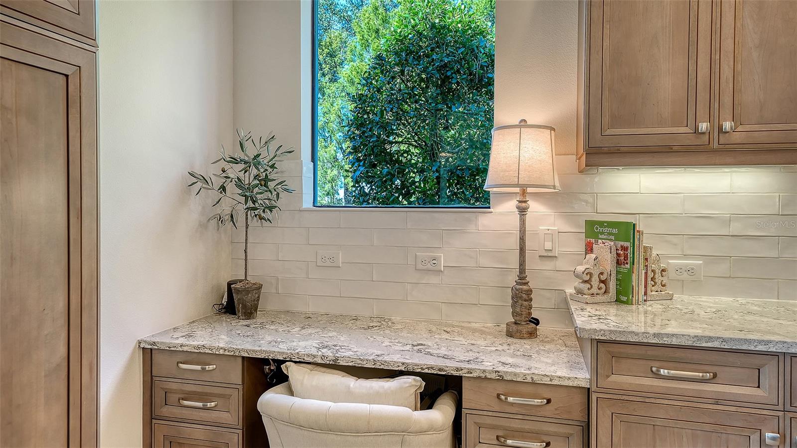 COUNTRY CLUB EAST AT LAKEWD RNCH TT - Residential