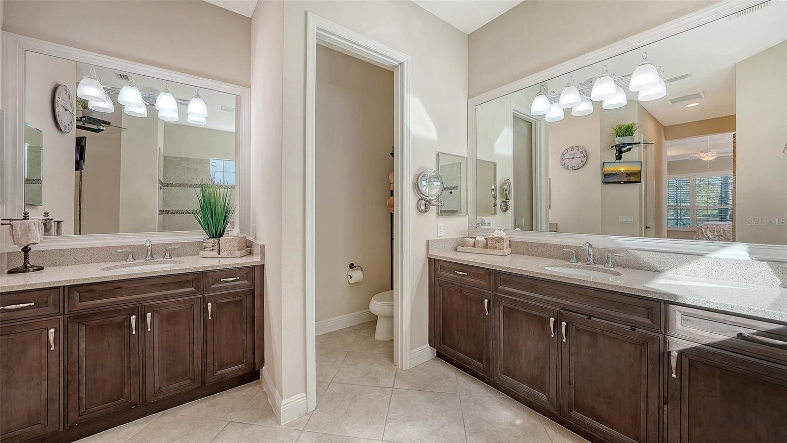 COUNTRY CLUB EAST AT LAKEWD RNCH TT - Residential