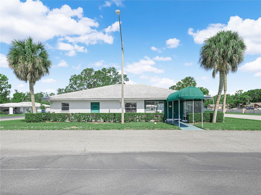 Photo of 601 Imperial Boulevard, Lakeland, FL 33803 (MLS # P4938490)