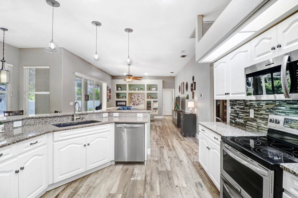 2203 VALRICO FOREST DRIVE