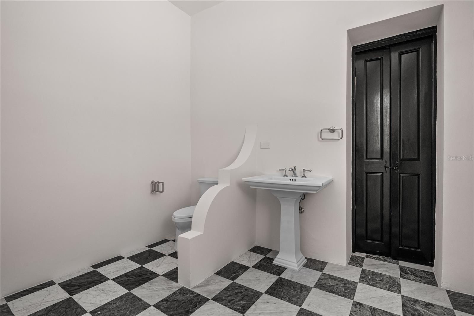 254 NORZAGARAY - Residential