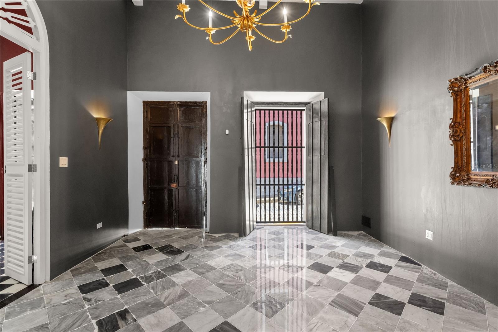 254 NORZAGARAY - Residential