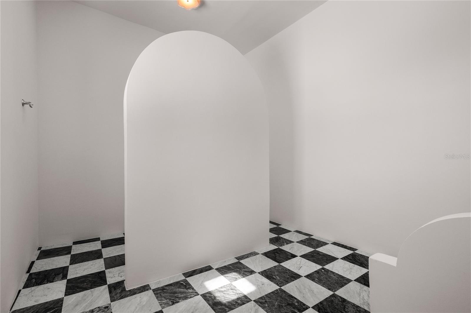 254 NORZAGARAY - Residential