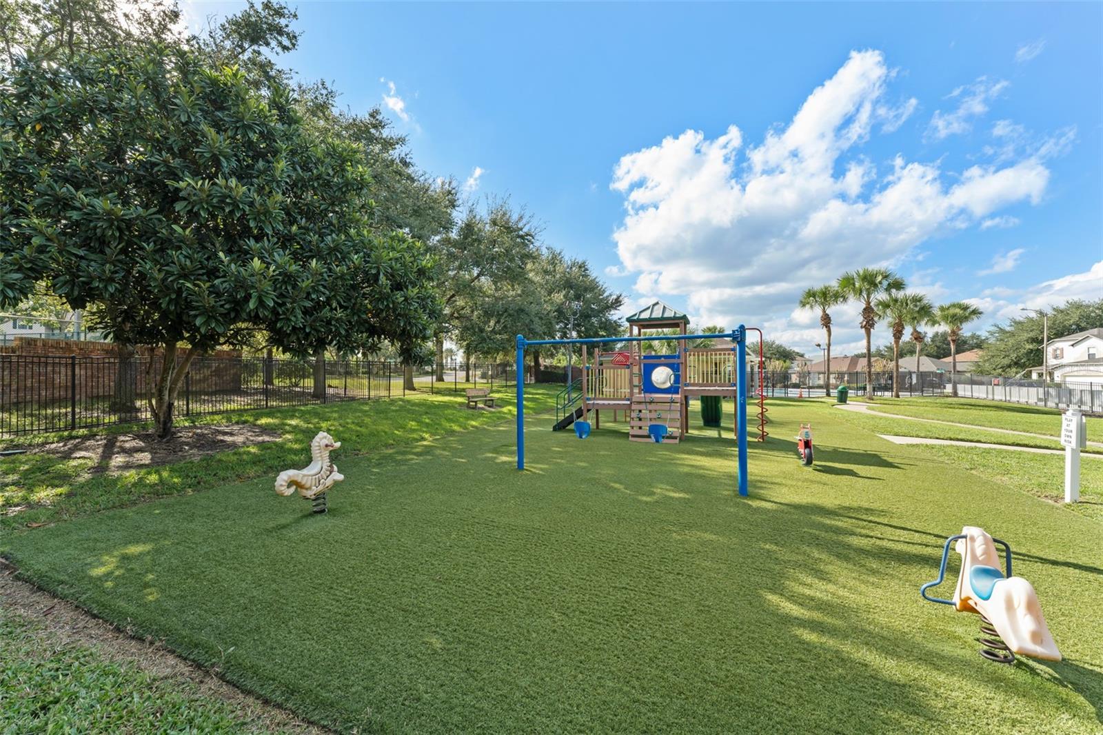 SUNRISE LAKES PH III - Residential