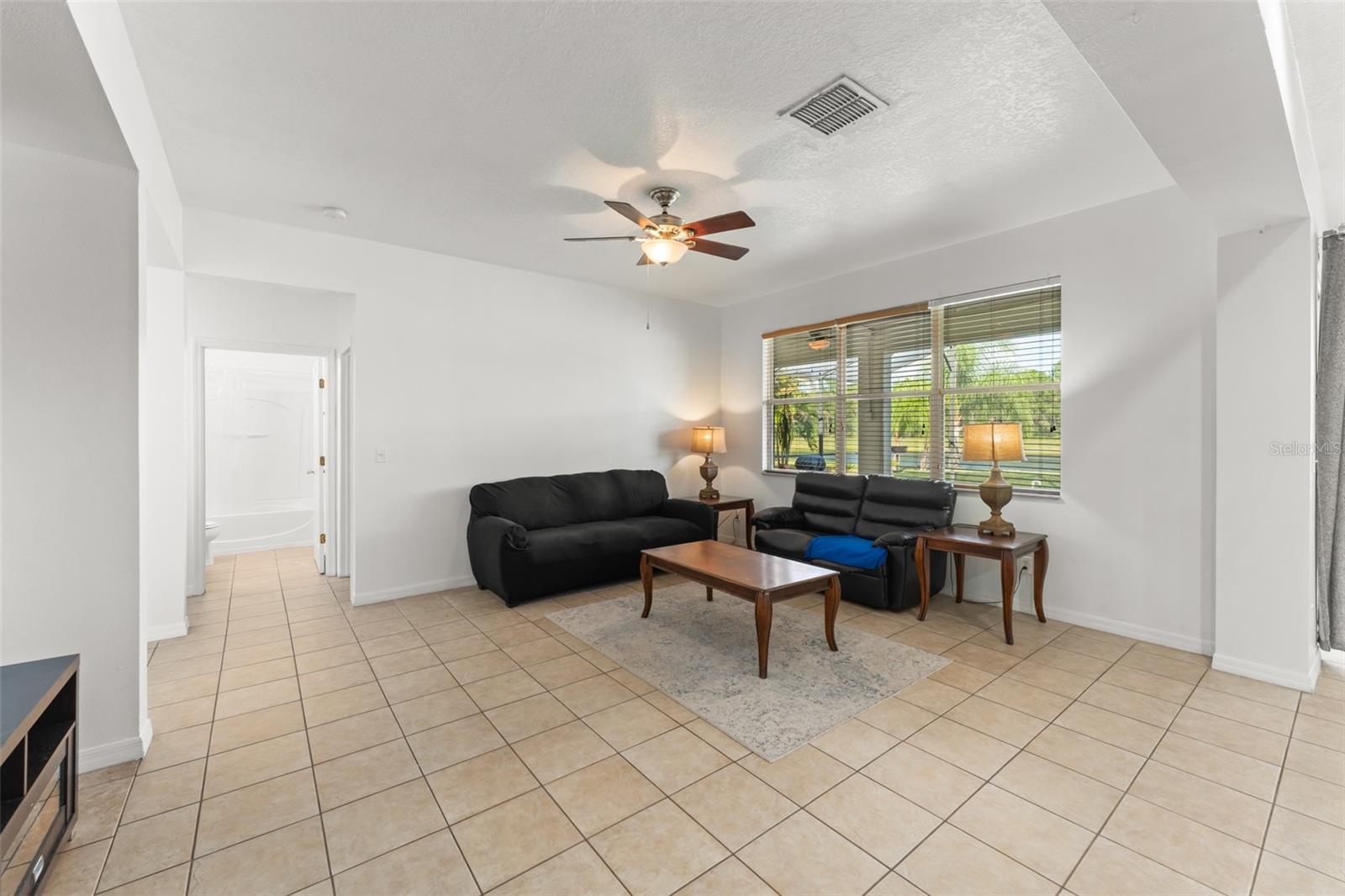 SUNRISE LAKES PH III - Residential