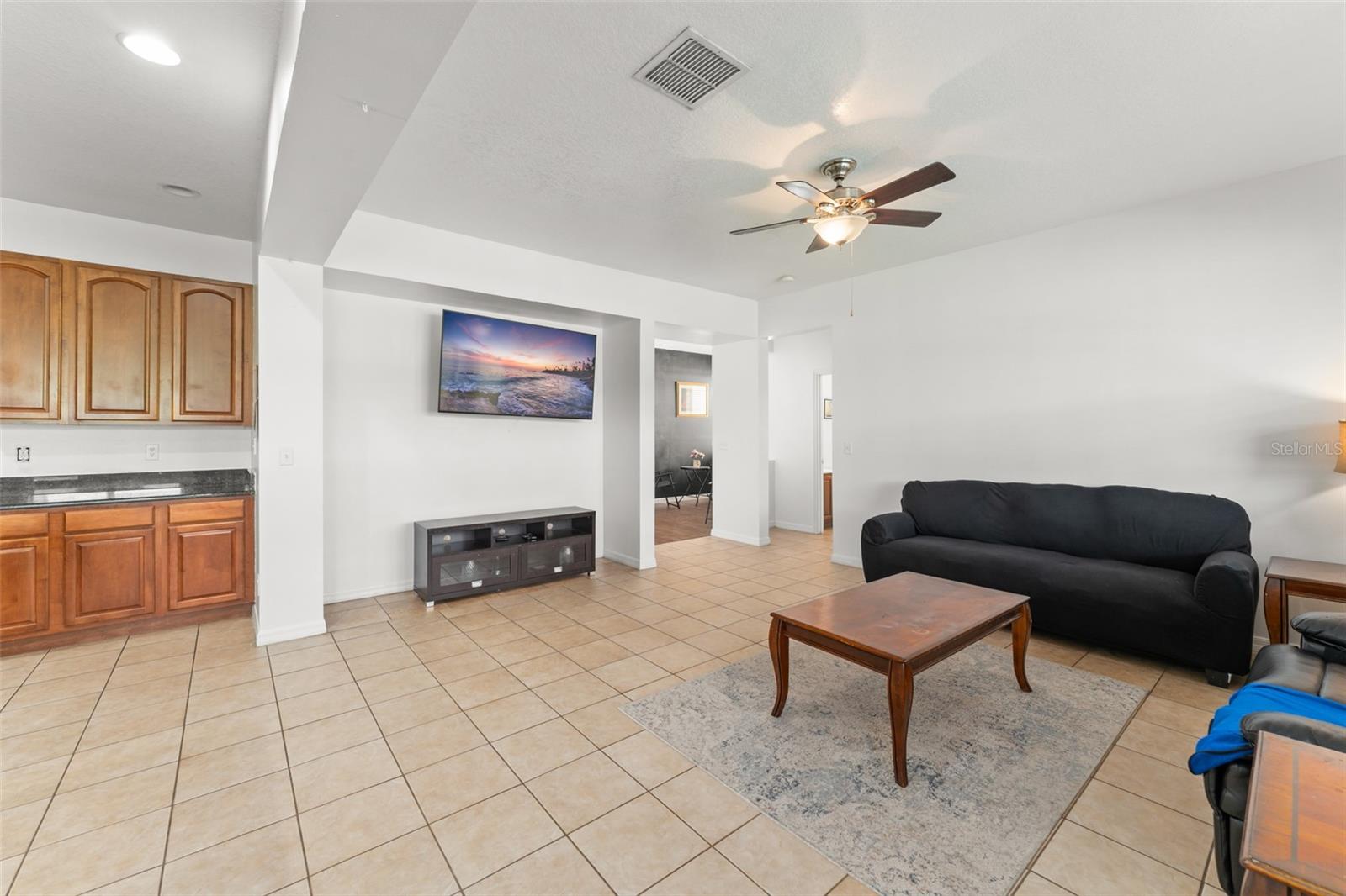 SUNRISE LAKES PH III - Residential