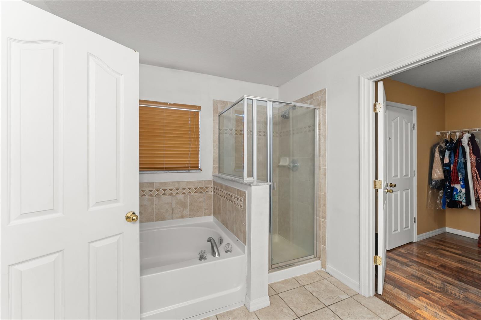 SUNRISE LAKES PH III - Residential