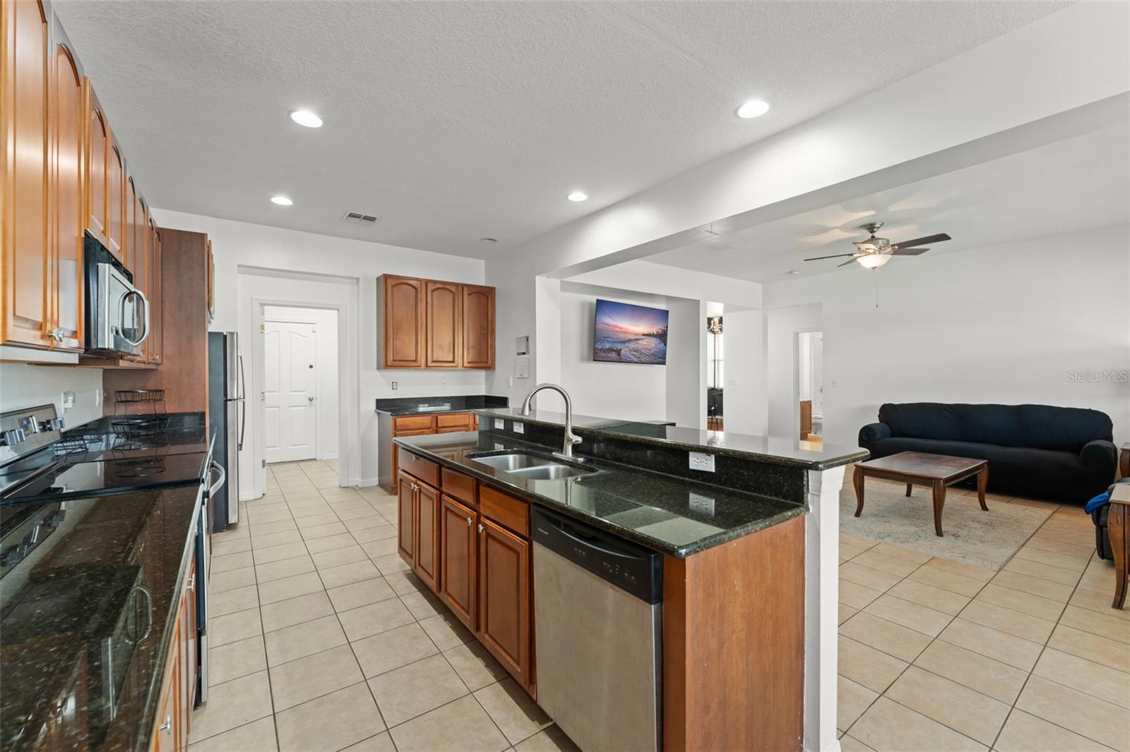 SUNRISE LAKES PH III - Residential