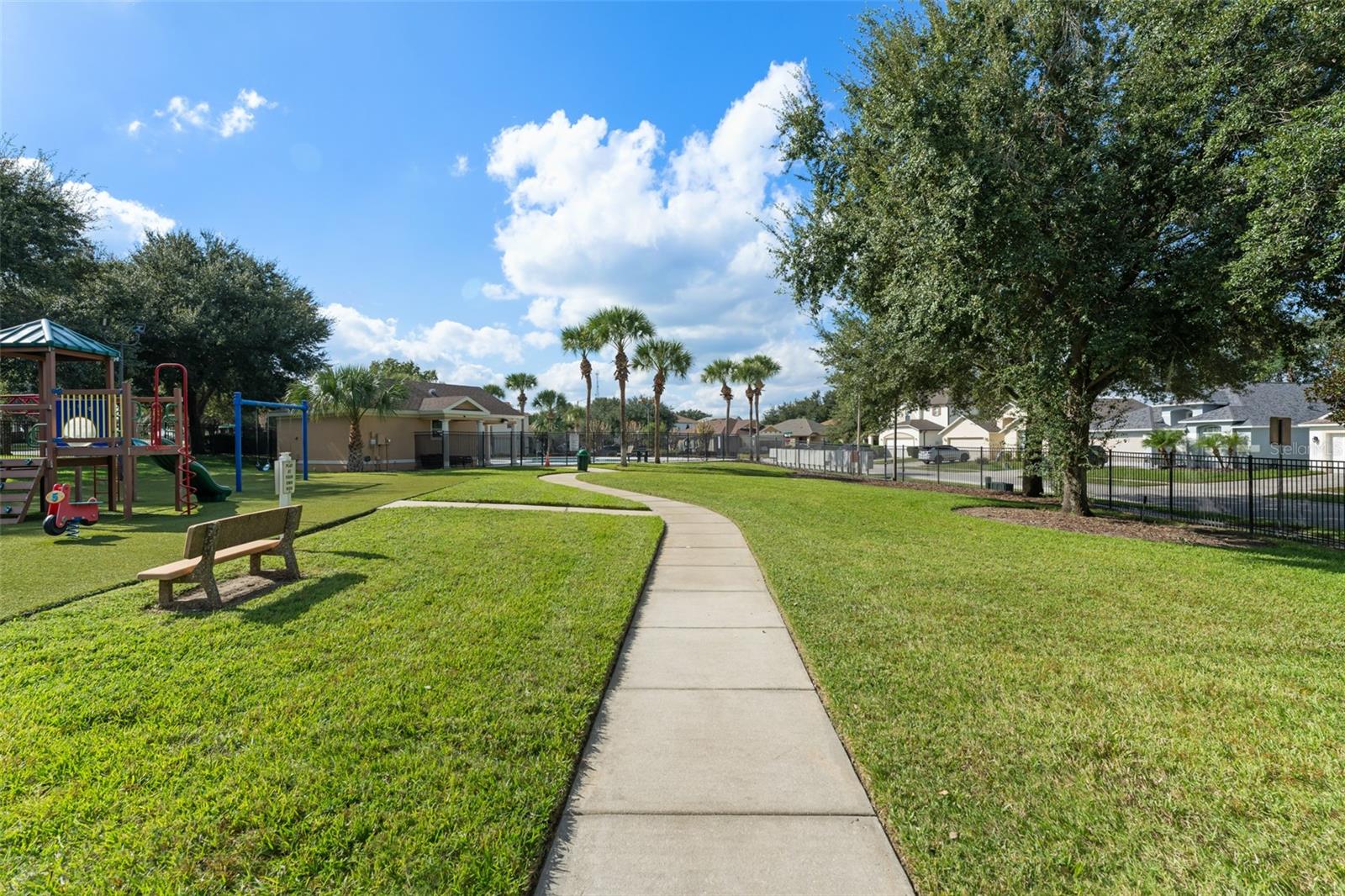 SUNRISE LAKES PH III - Residential