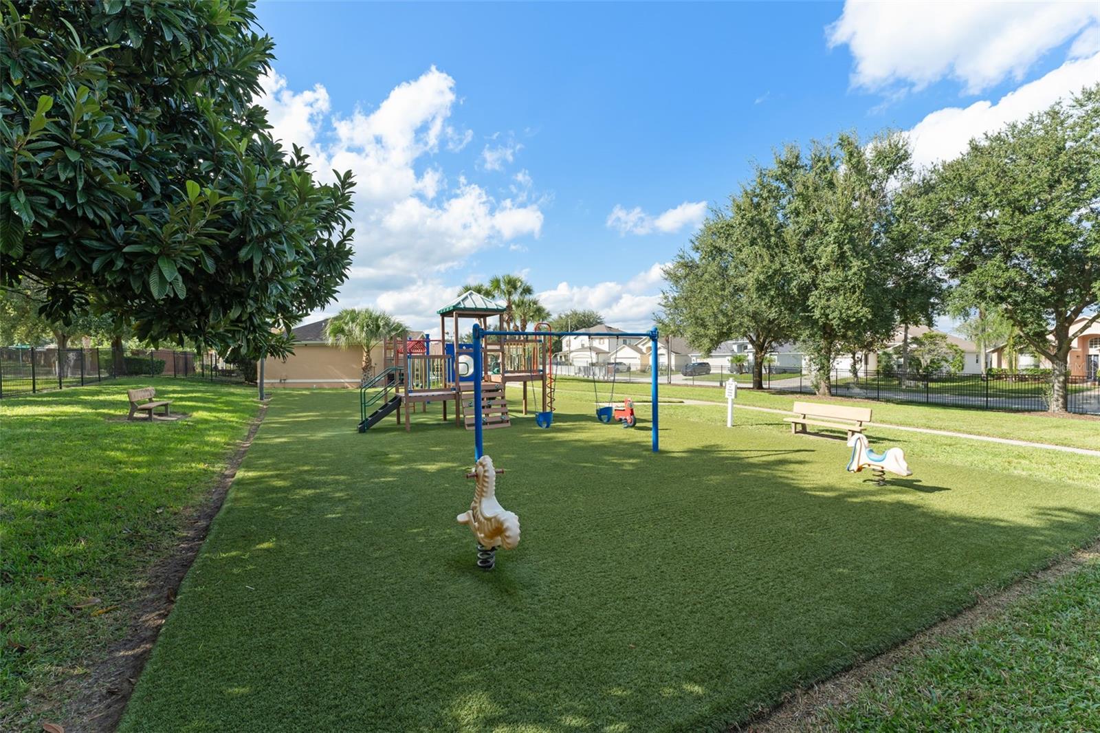 SUNRISE LAKES PH III - Residential