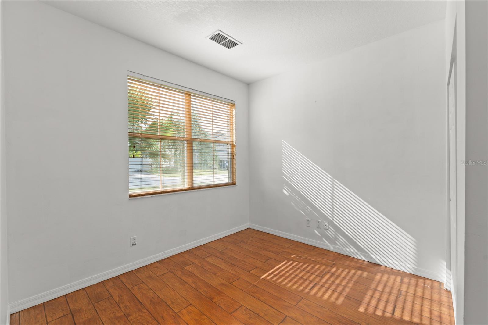 SUNRISE LAKES PH III - Residential