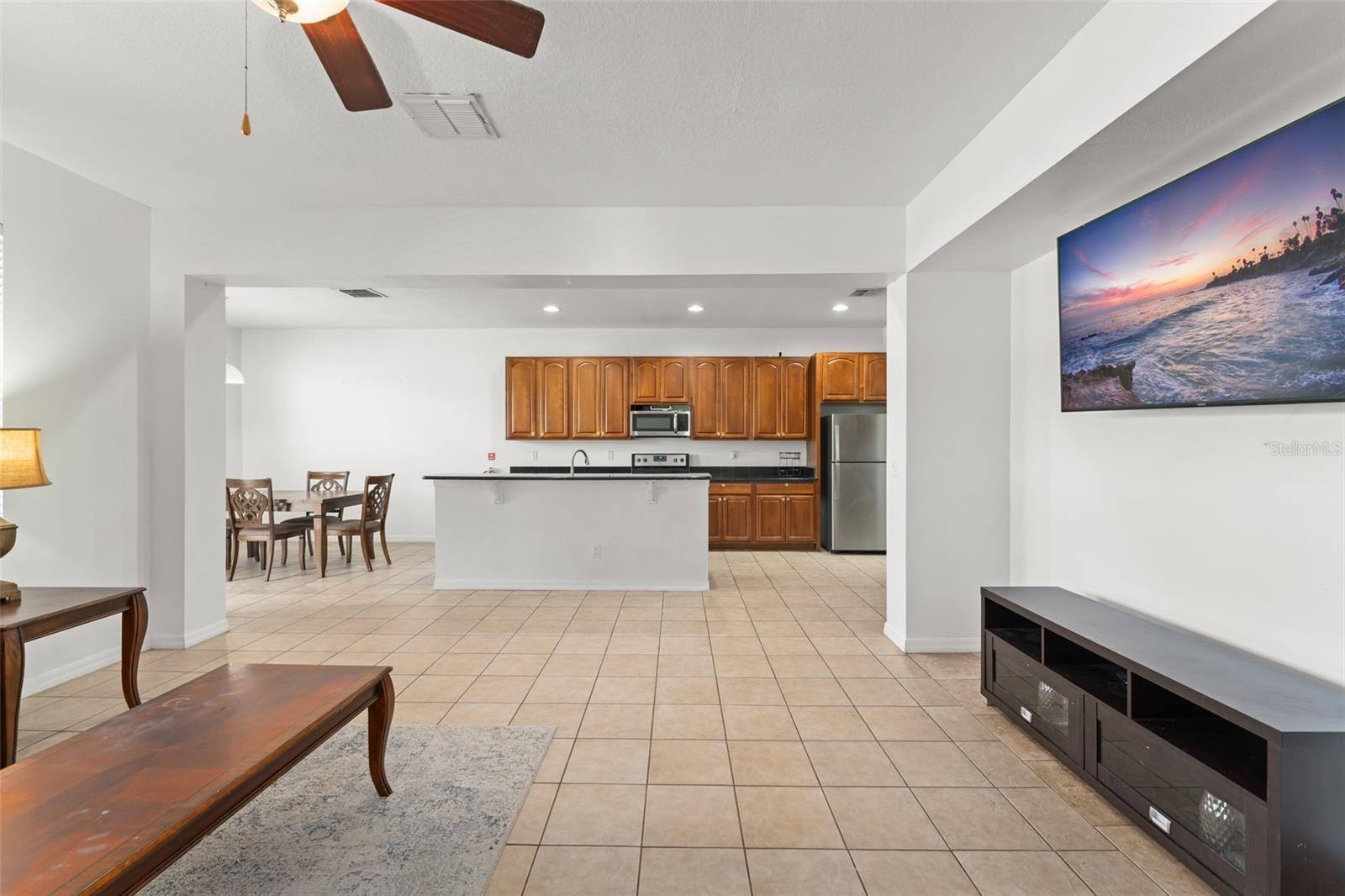 SUNRISE LAKES PH III - Residential